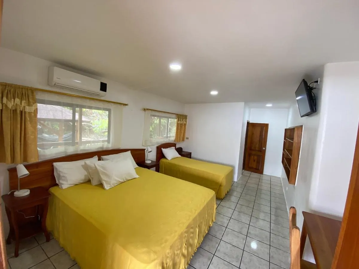 Hotel La Peregrina Galapagos B&B Puerto Ayora