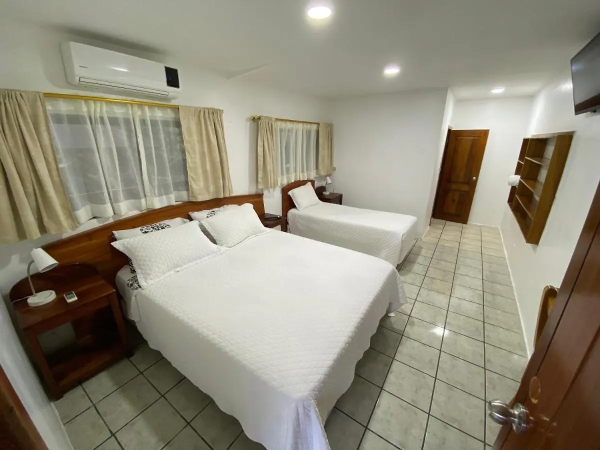 La Peregrina Galapagos B&B Puerto Ayora  Hotel