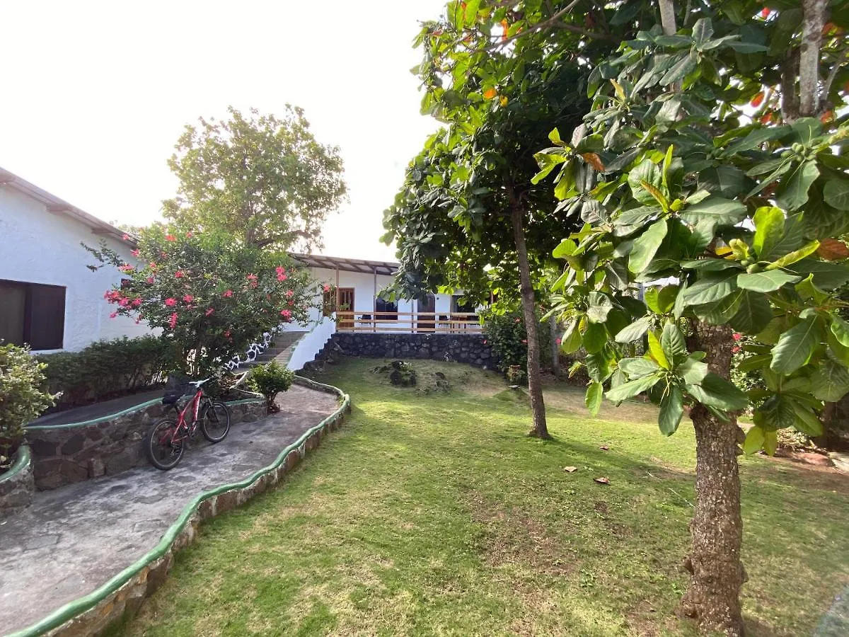 酒店 La Peregrina Galapagos B&B 阿约拉港