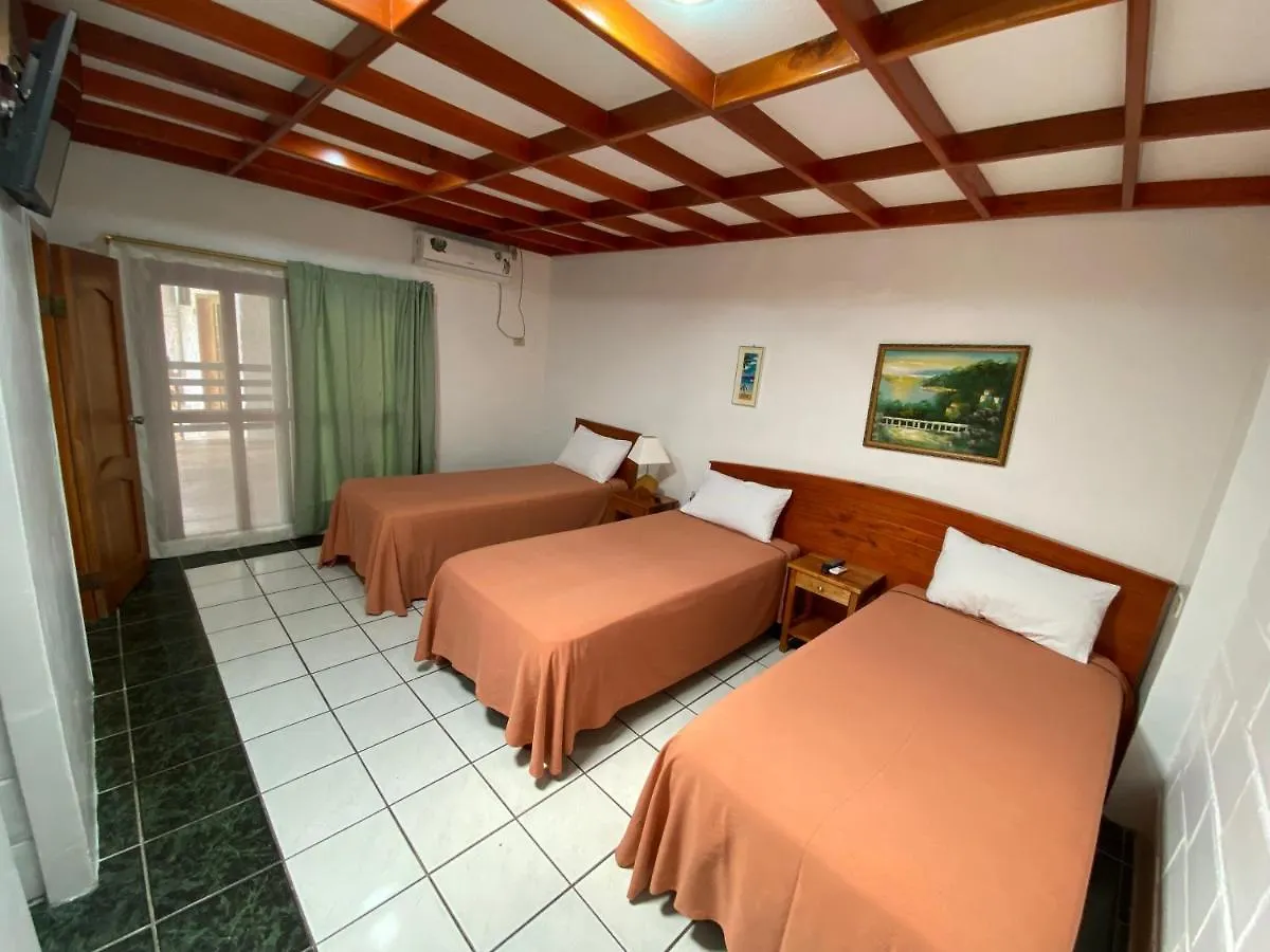 La Peregrina Galapagos B&B 阿约拉港 厄瓜多尔