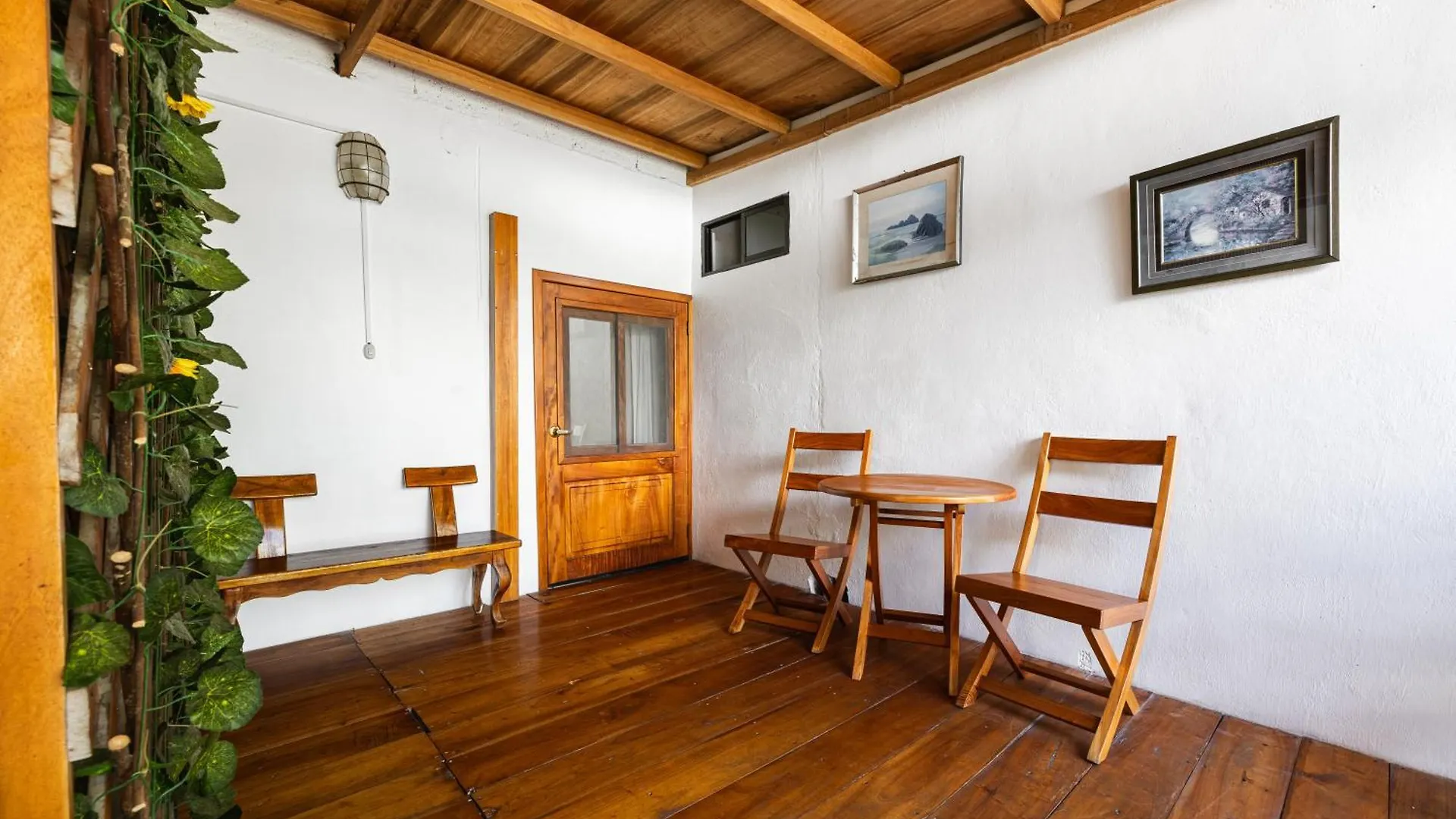 酒店 La Peregrina Galapagos B&B 阿约拉港