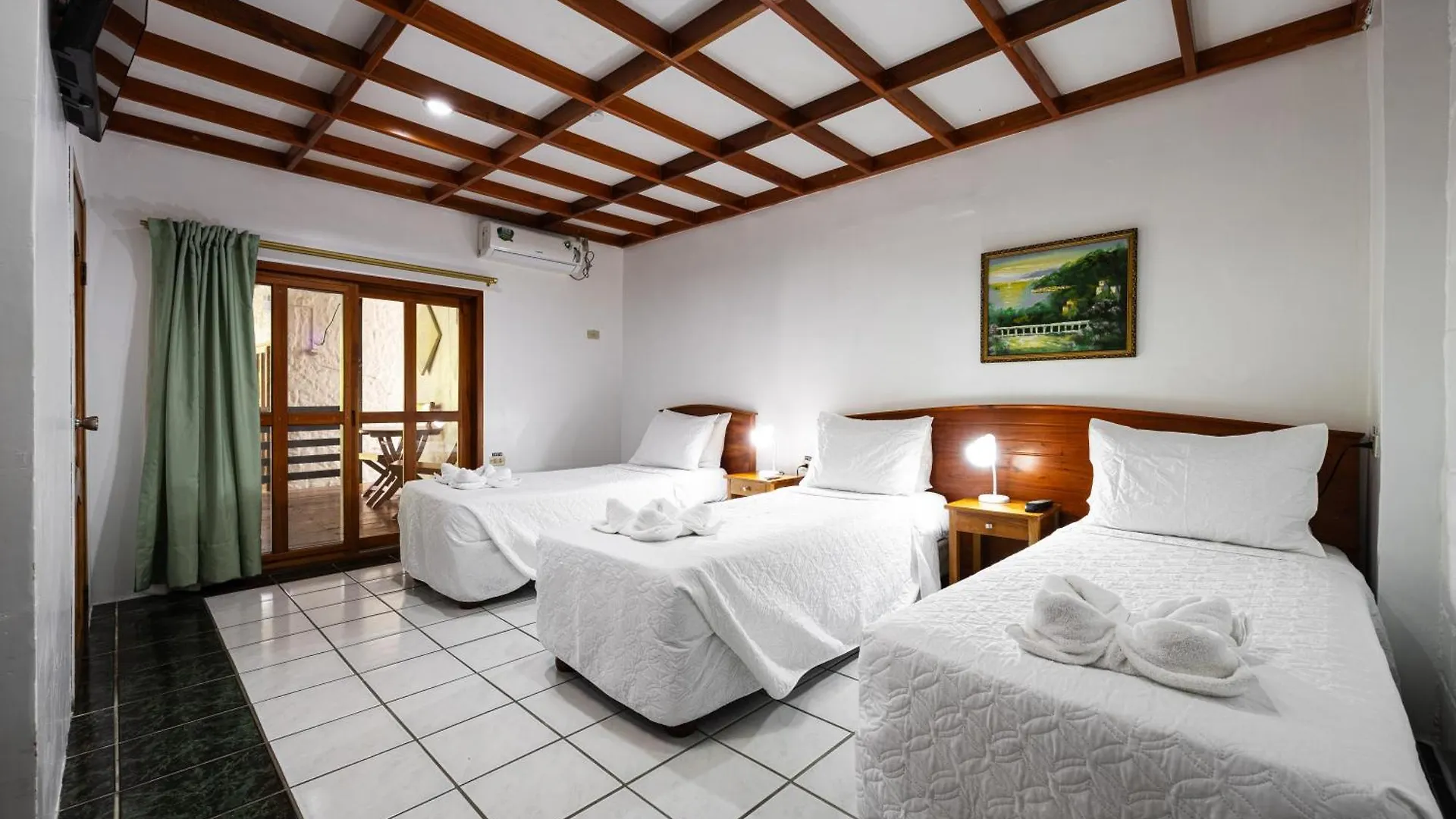 La Peregrina Galapagos B&B 阿约拉港 酒店
