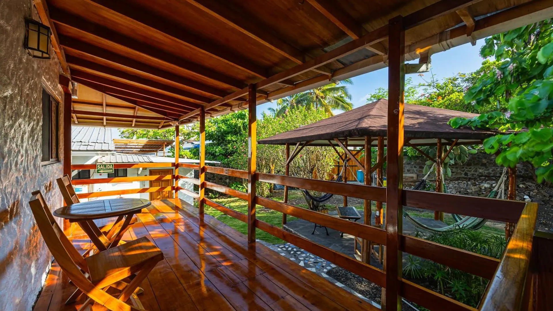La Peregrina Galapagos B&B 阿约拉港 酒店